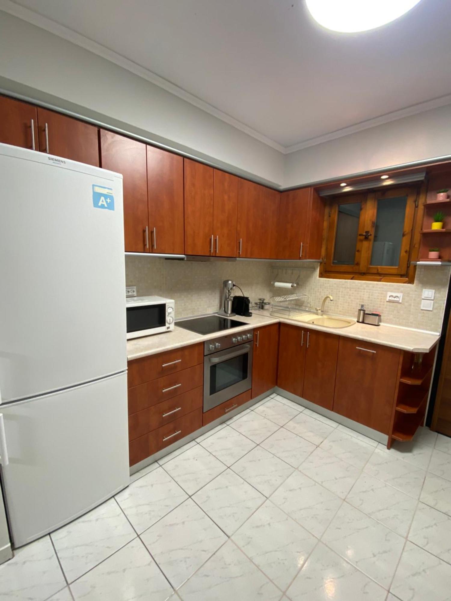 Peramore Apartment Néa Péramos Kültér fotó