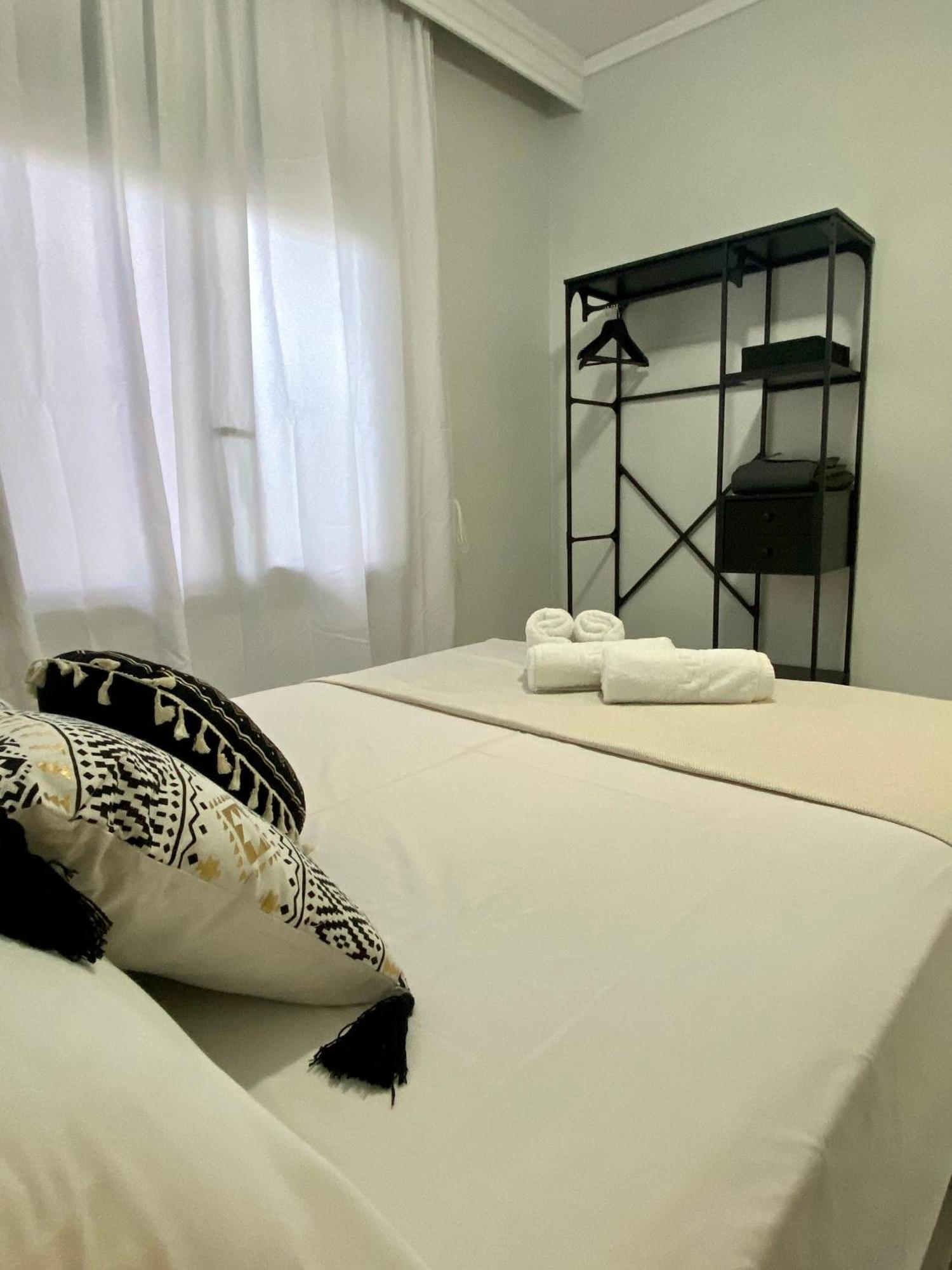 Peramore Apartment Néa Péramos Kültér fotó