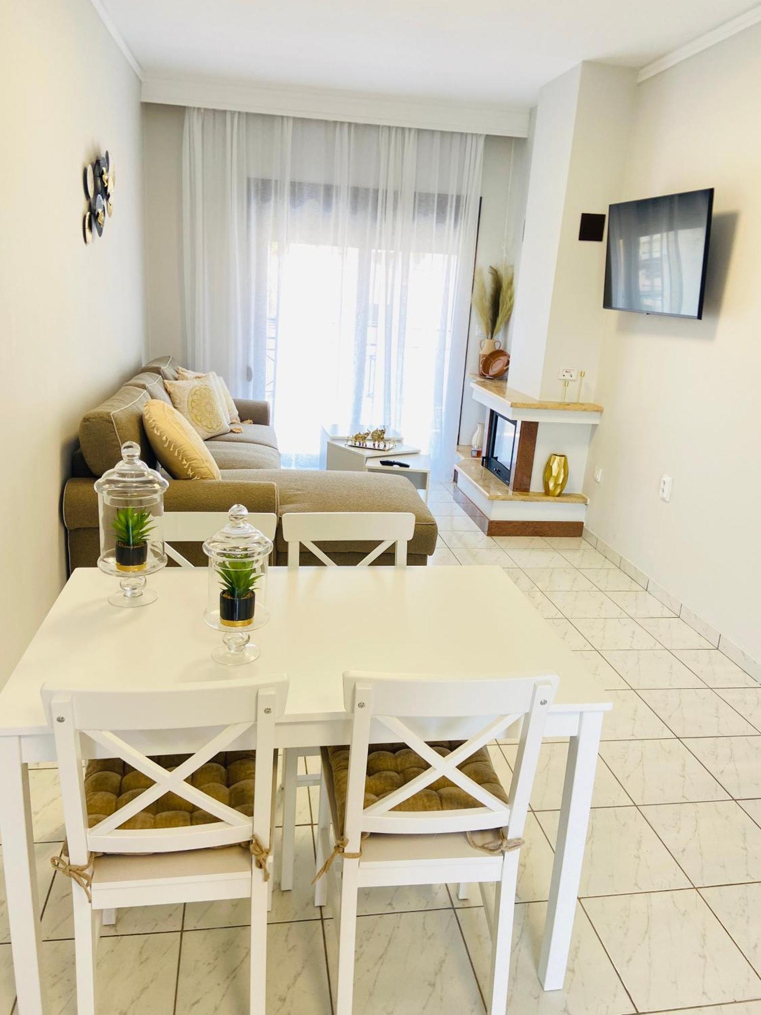 Peramore Apartment Néa Péramos Kültér fotó