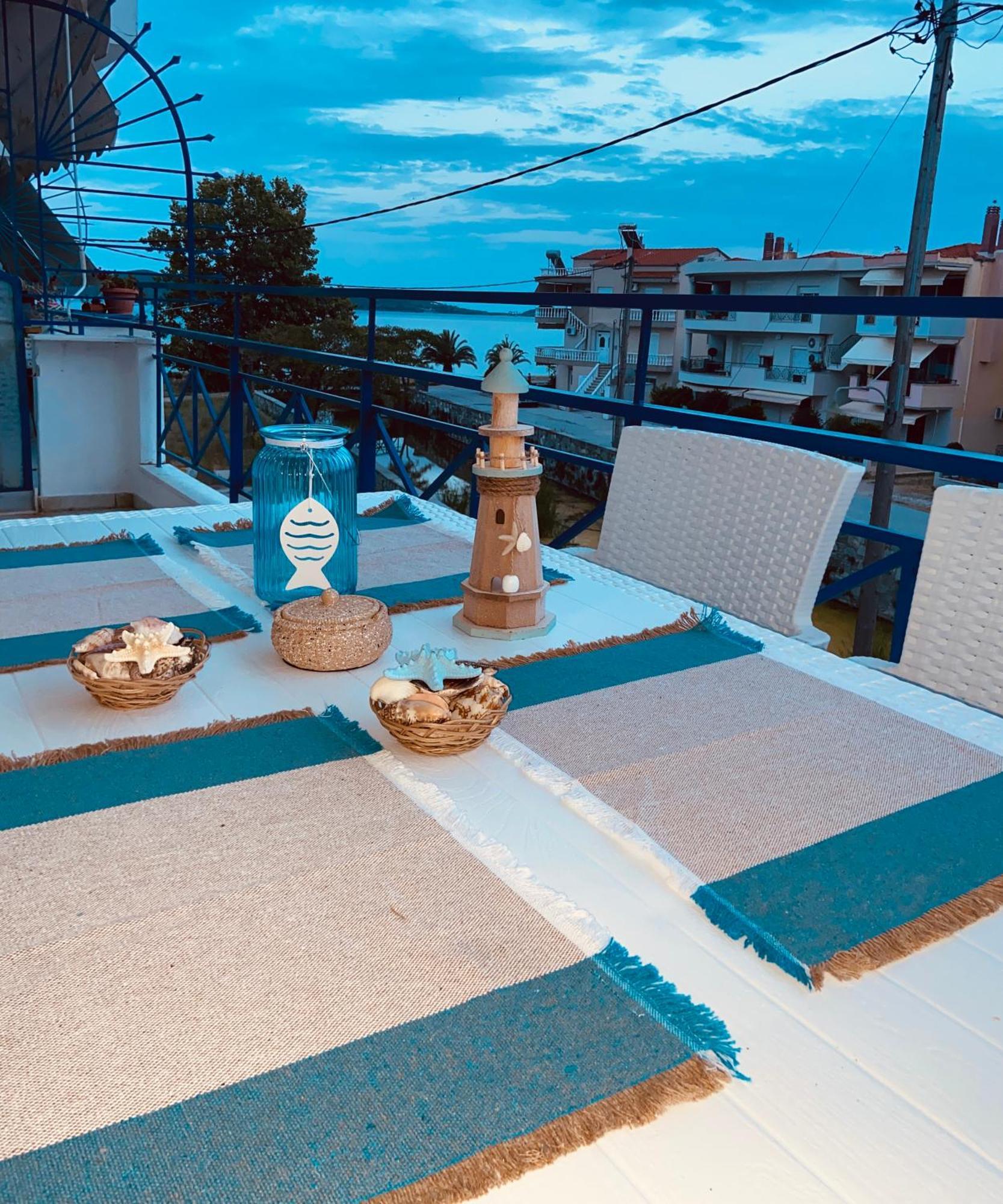 Peramore Apartment Néa Péramos Kültér fotó